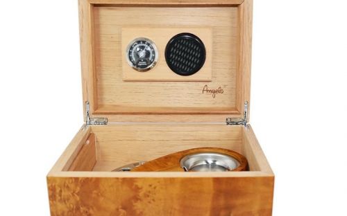 Humidor für 30 Zigarren, spanischer Zedernholz mit Befeuchter, Hygrometer - hellbraun bruyere + Geschenkset!