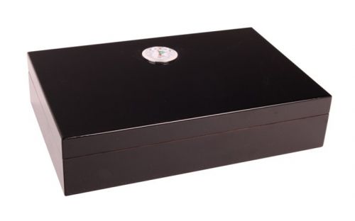 Humidor - schwarz, spanischer Zeder, für 15 Zigarren, zur Reise (26x17x6cm)