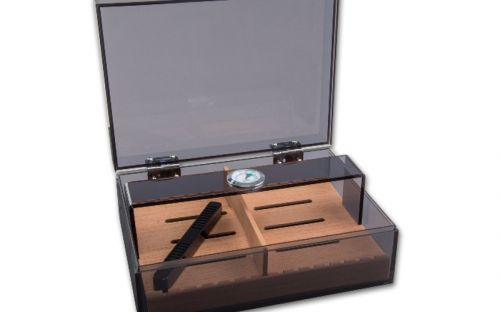Humidor - braun Acrylglas, Zedernholzeinlage, für 30 Zigarren, mit Airsystem